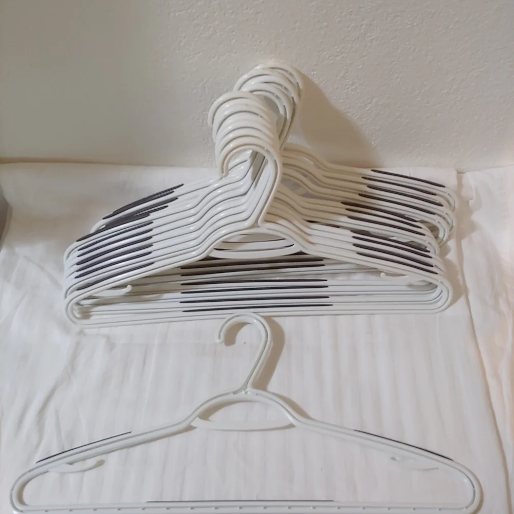 Set of 12 White Non-slip Clothes Hangers with Rubber Strips